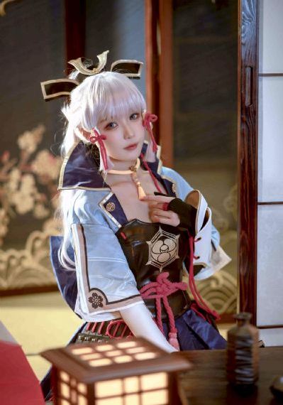 大友梨奈《赤裸迷情》在线观看_剧情片天堂在线