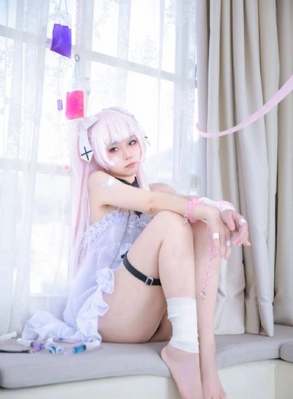 hitomi爆乳一区二区在线观看_BD英语BD在线观看