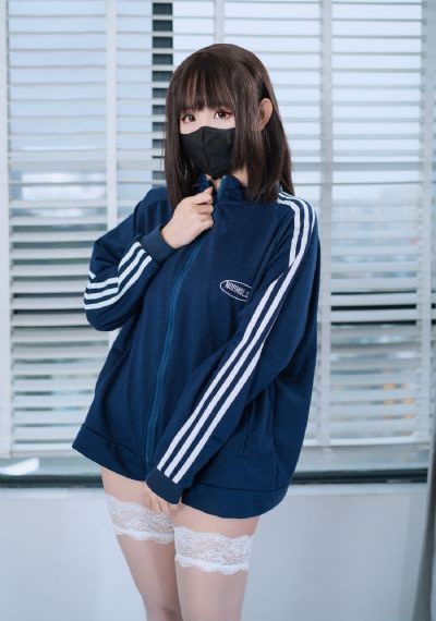 女人脱了精光让男人桶爽了_蓝光HD在线观看