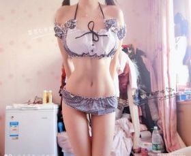 亚洲愉拍一区二区精品_720电影完整版在线观看