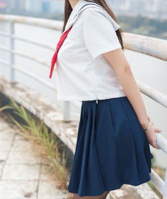 日本无遮挡裸光屁屁打屁股游戏_720免费观看超清