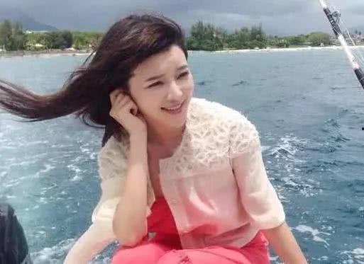 美女主播与县委书记46,共话乡村振兴新篇章